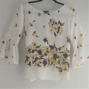 Ann Taylor  Factory Floral Print Top Size M. Looks